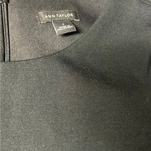 Ann Taylor,Rich-Black, slimming Paneled Design, Winter Weight,Exclt Con, Size 4 - Picture 6 of 11